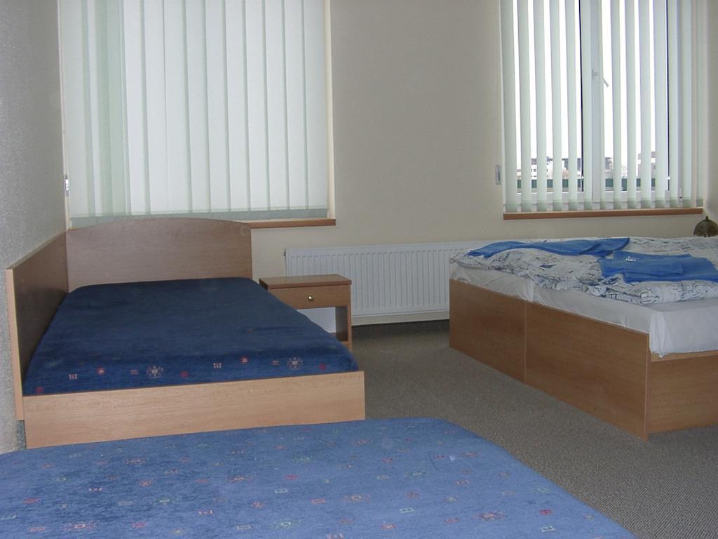 Hotel Mondeo 3*