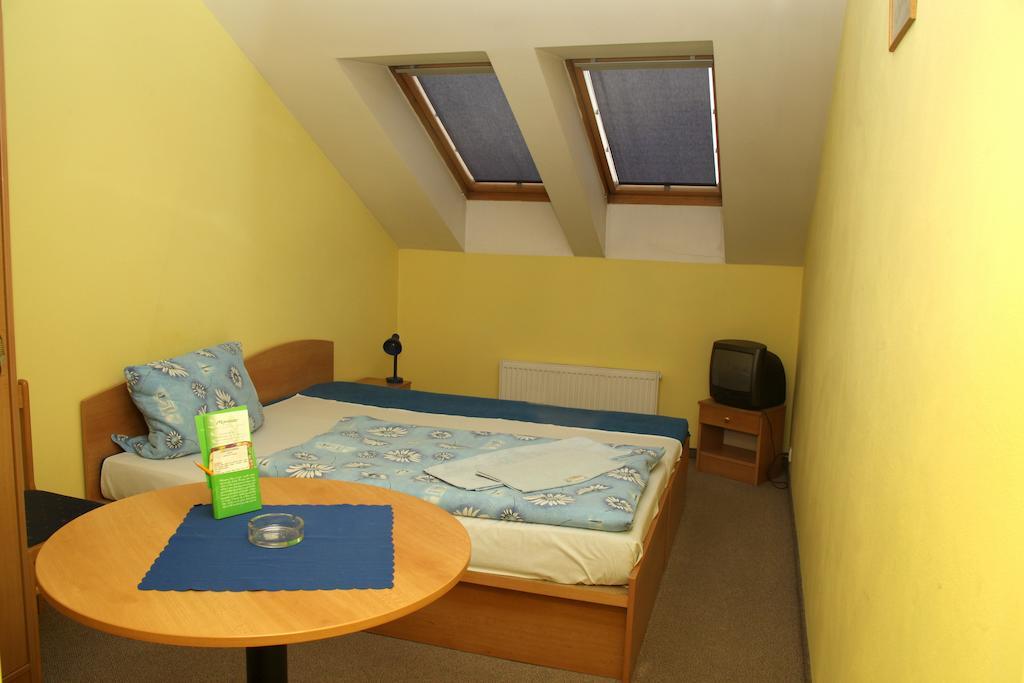 Hotel Mondeo